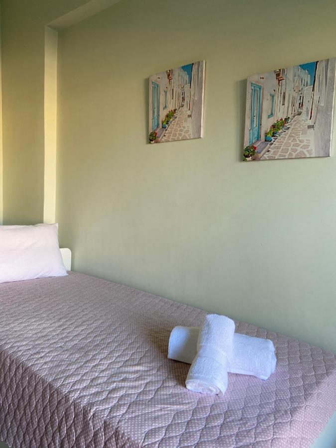 Mpanos Sea Apartment 1 لوترا أوراياس إلينيس المظهر الخارجي الصورة